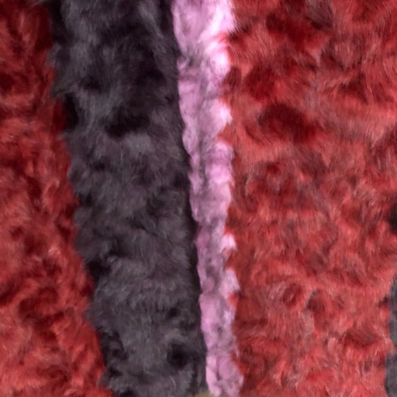 ❌SOLD❌NWT MCQ ALEXANDER MCQUEEN  Faux Fur Coat - Picture 5 of 16